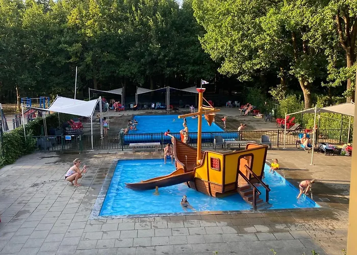 Tent Near Loonse And Drunense Dunes Luxuszelt